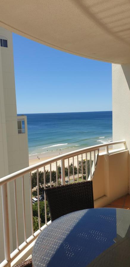 Stunning 2 bedroom Ocean View Apartment Gold Coast Buitenkant foto