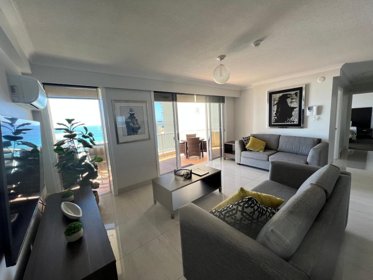 Stunning 2 bedroom Ocean View Apartment Gold Coast Buitenkant foto
